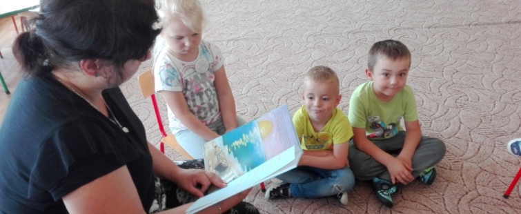 Powiększ obraz: Cała Polska czyta dzieciom